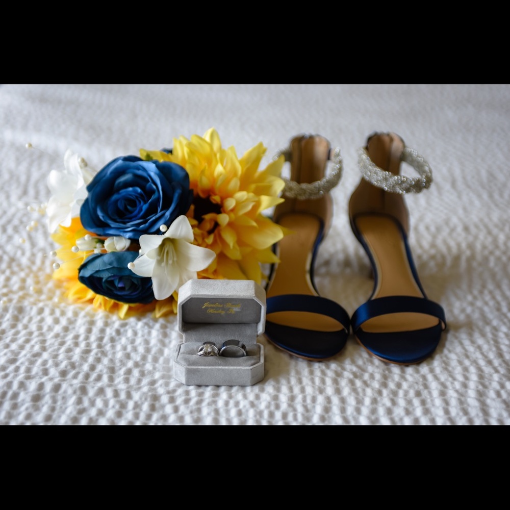 Jewel Badgley Mischka Women's Nepeta Heeled Sandal